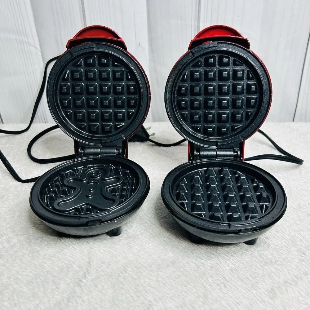 Dash Gingerbread Man Mini Waffle Maker Red Non-Stick 4